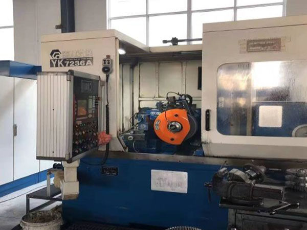 YK7236A蝸桿磨磨齒機(jī)